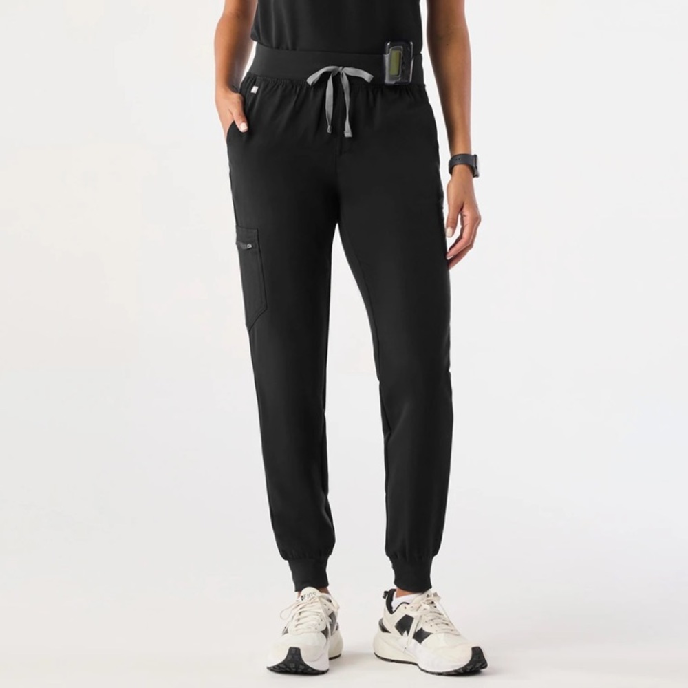 Figs Women's Black Track Jogger Pants